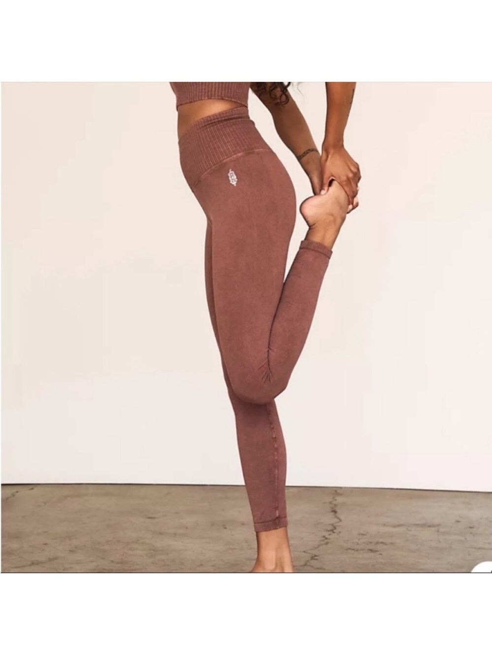 *NWOT* Free People Movement Good Karma Leggings